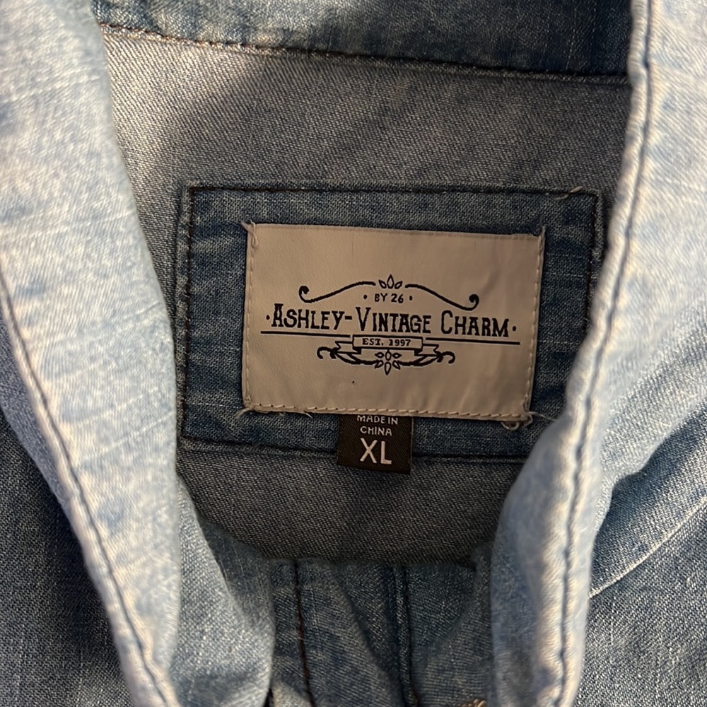 Jacket - Picture 3 of 3